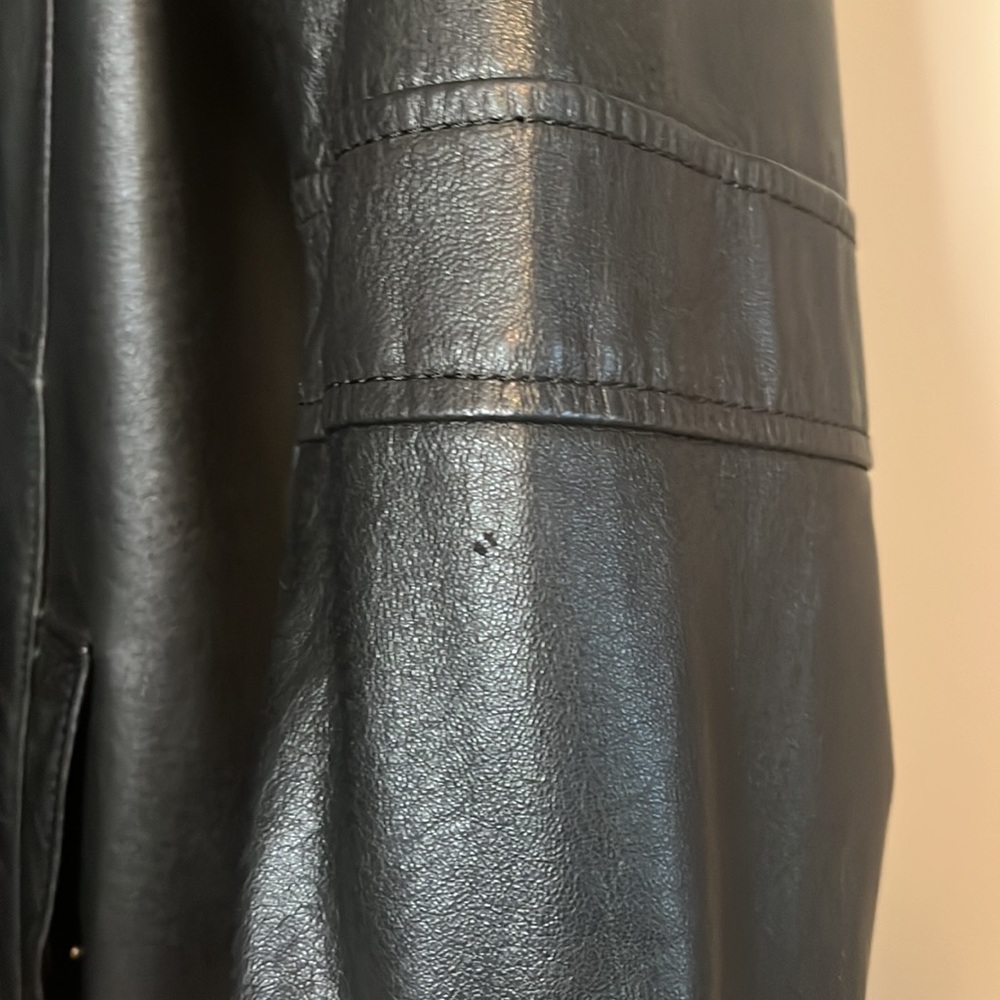 Danier black leather jacket - Picture 15 of 15